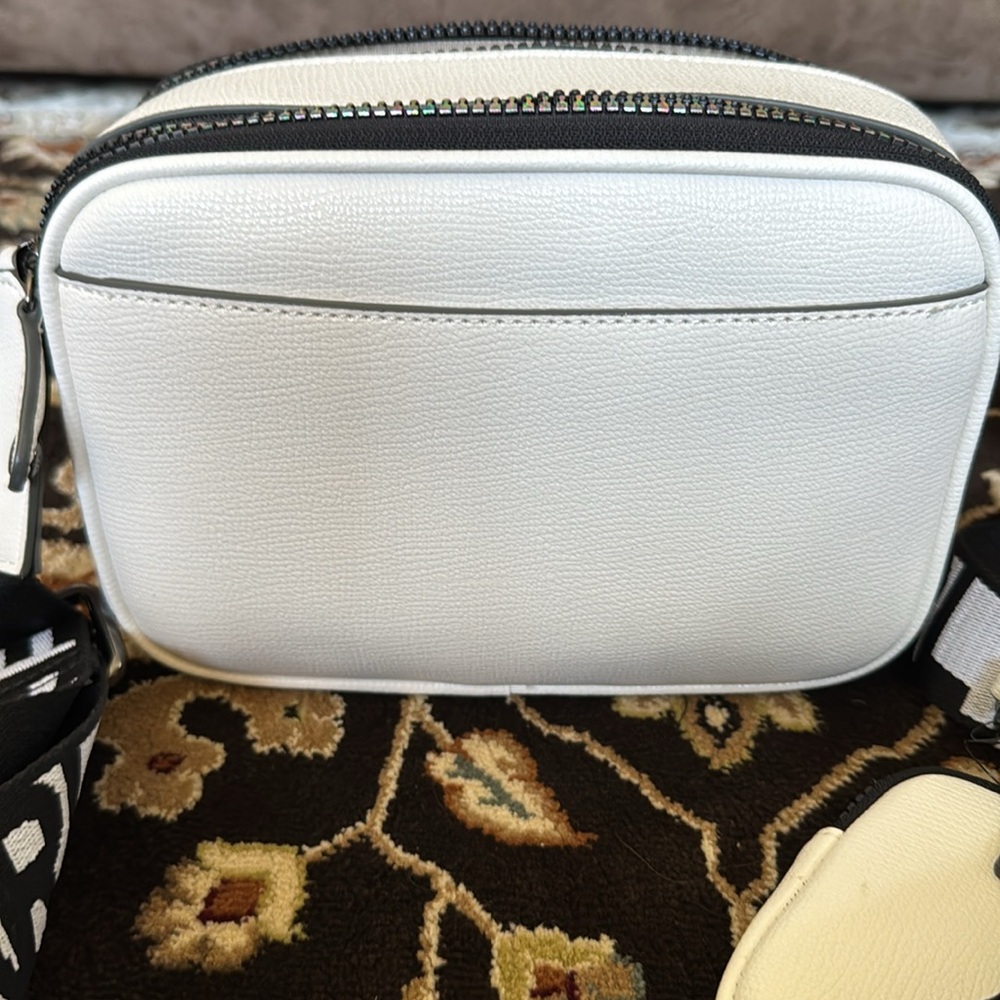Karl Lagerfeld Maybelle Double Zip White Iridescent Crossbody Camera
Bag - Picture 5 of 17